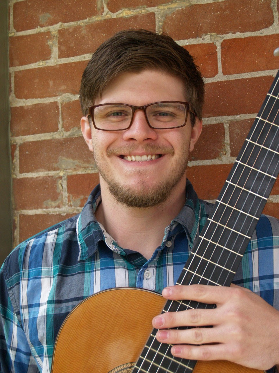 Nick Valdez Nick Valdez is a musician with over 20 years of playing experience.